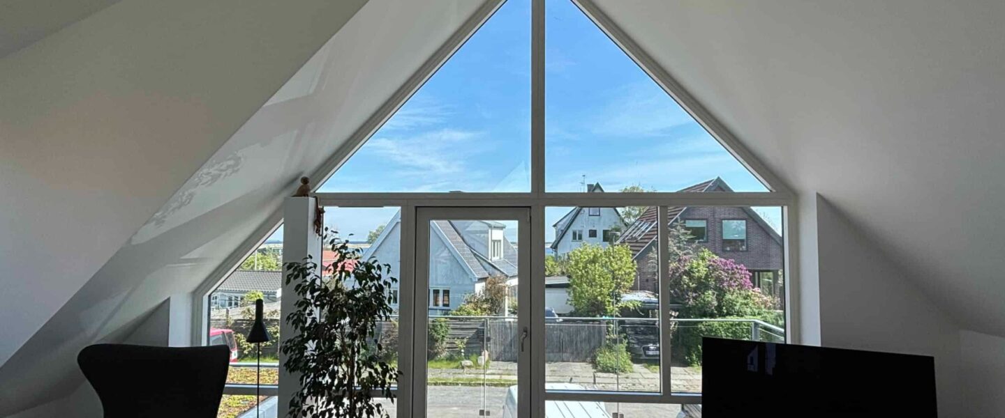 Solfilm på vinduer: Den ultimative guide til et køligere hjem og lavere elregning